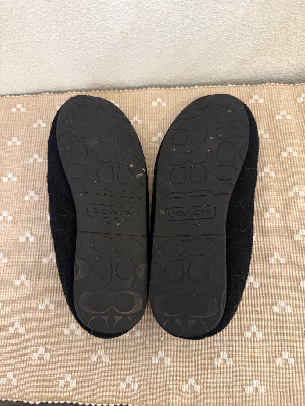 Coach Antonia Black Suede Signature Embossed Fur Lined Moccasin Loafers Size 7.5 - Picture 11 of 14